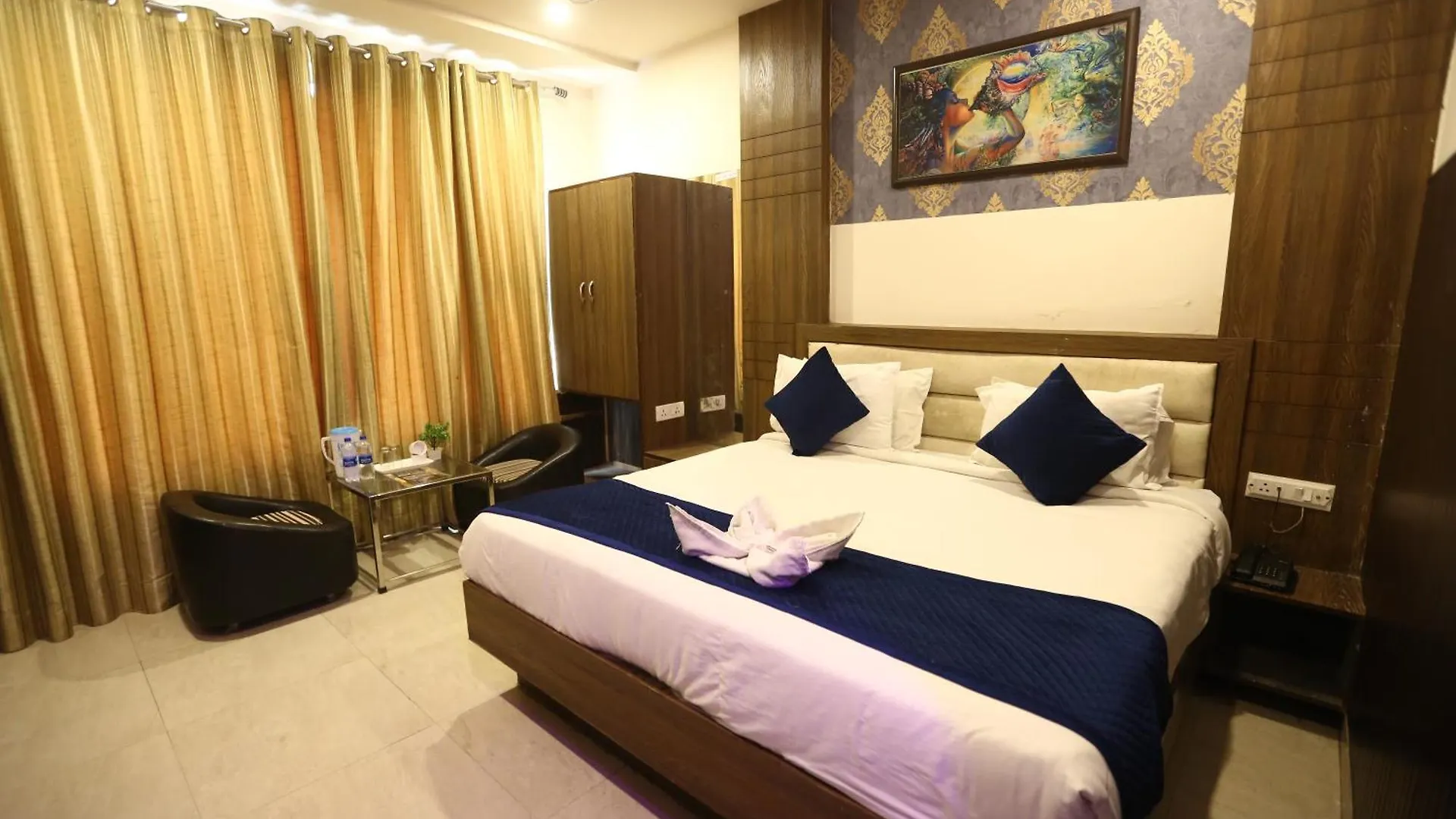 24 Hotel & Resort Agra  3*, Agra (Uttar Pradesh) India